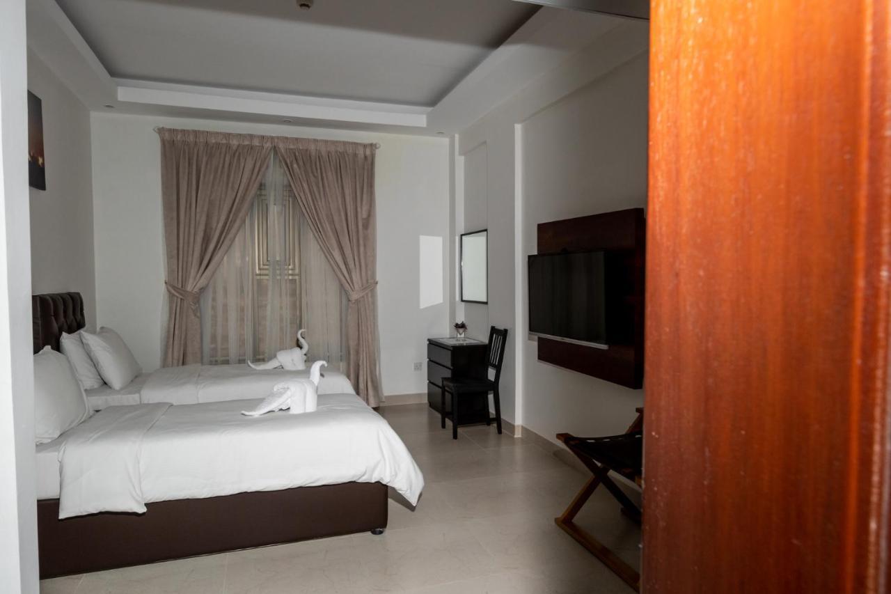 Safari House Suite Kuwait City Exterior photo